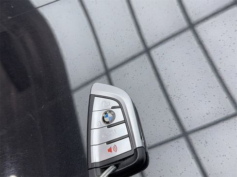 Used 2023 BMW X5 sDrive40i w/ Premium Package image 63