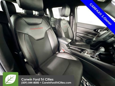 Used 2024 Jeep Compass Trailhawk image 17