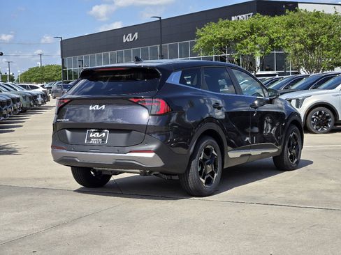 New 2026 Kia Sportage EX image 4