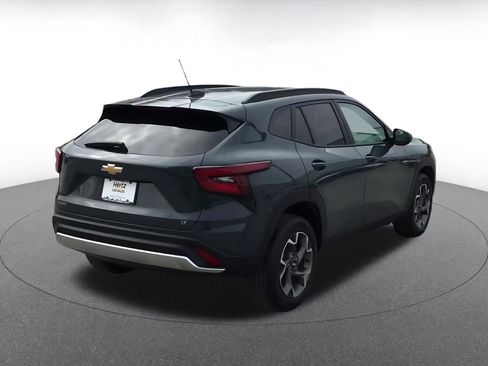 Used 2025 Chevrolet Trax LT image 14