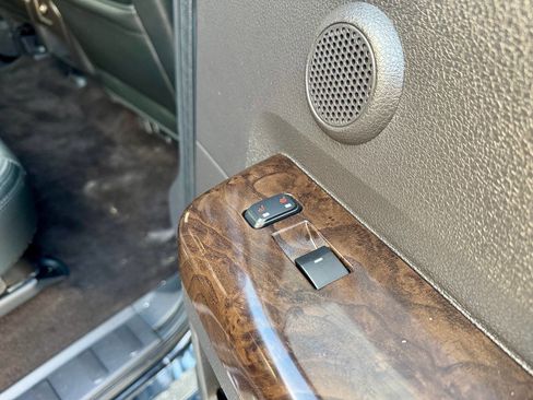 Used 2016 Ford F350 Platinum image 17