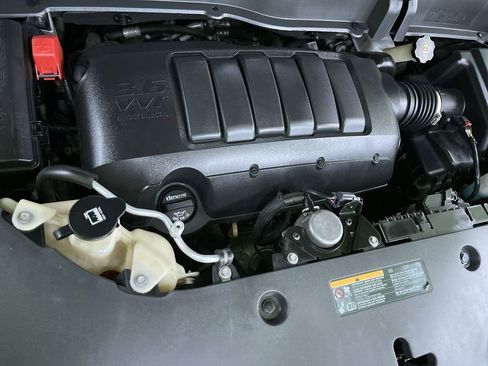 Used 2014 GMC Acadia SLT image 34