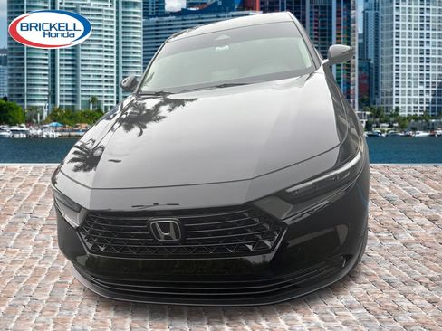 Used 2025 Honda Accord SE image 3