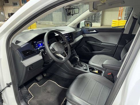 Used 2022 Volkswagen Taos SE AWD/4WD image 29