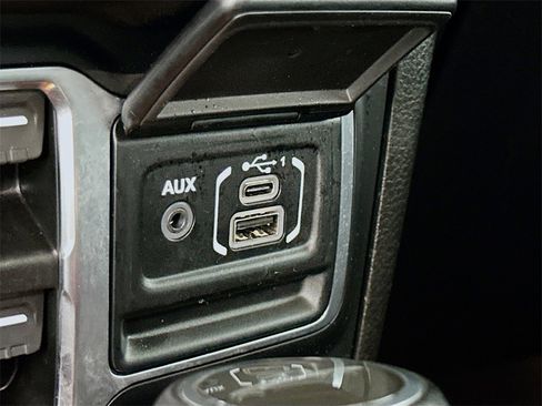 Used 2024 Jeep Gladiator Rubicon w/ Convenience Group image 30