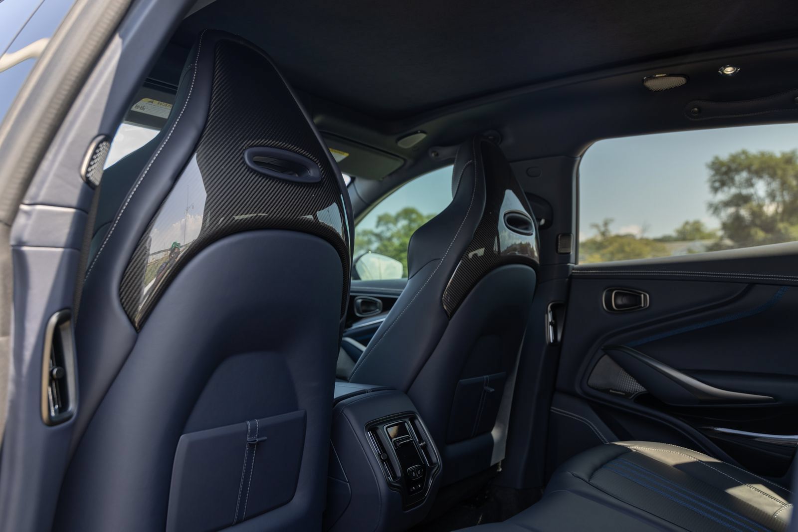 Used 2025 Aston Martin DBX 707 AWD/4WD image 21