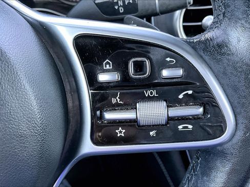 Used 2020 Mercedes-Benz GLC 300 4MATIC image 22