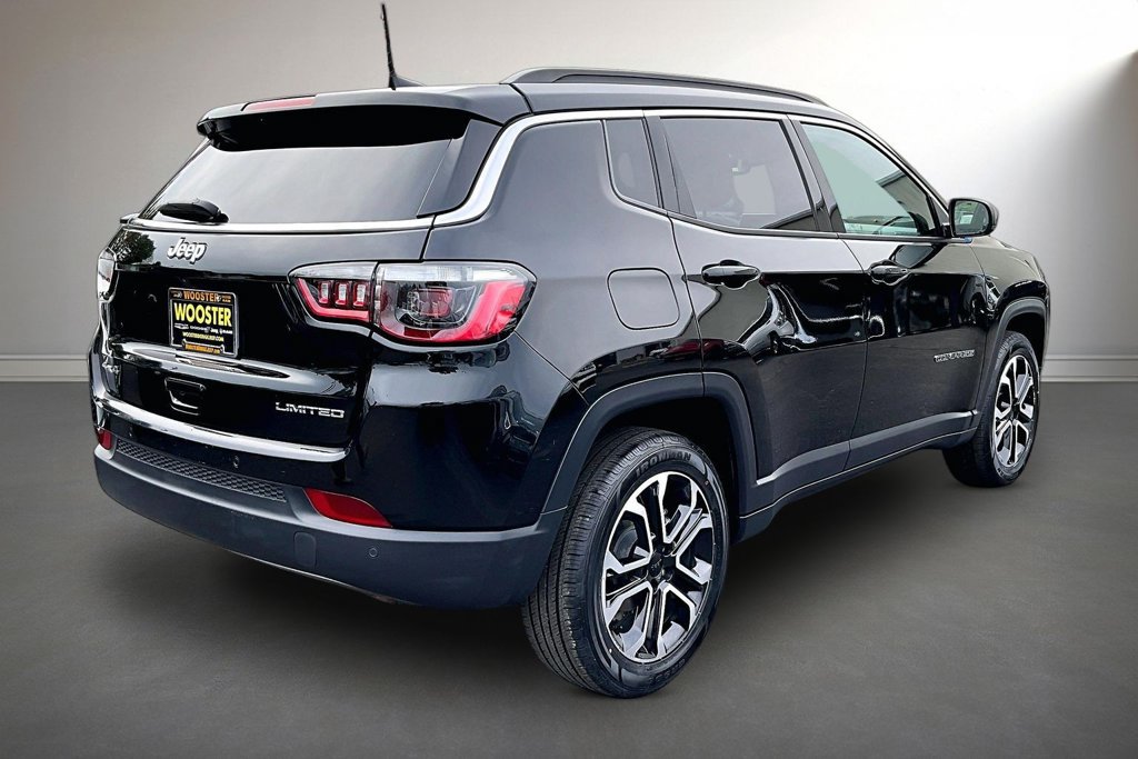 Used 2024 Jeep Compass Limited AWD/4WD image 5