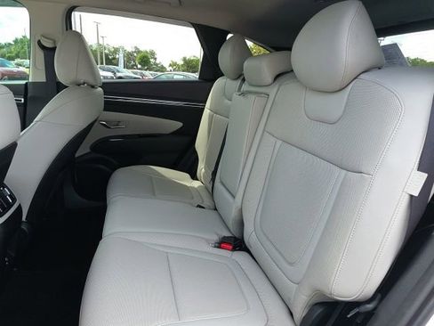 Certified 2024 Hyundai Tucson Limited FWD image 8