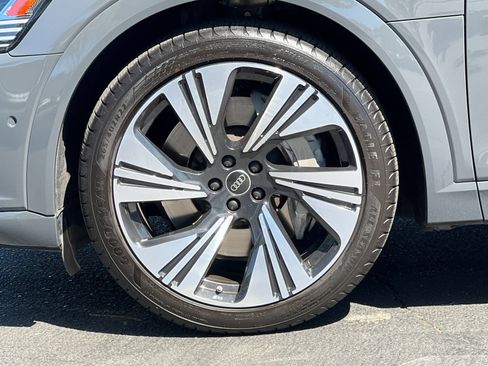 Used 2024 Audi Q8 e-tron Prestige AWD/4WD image 26