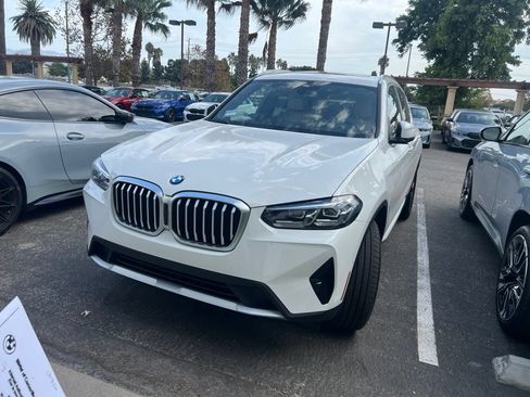 Used 2024 BMW X3 sDrive30i w/ Convenience Package w/ZPA RWD image 3