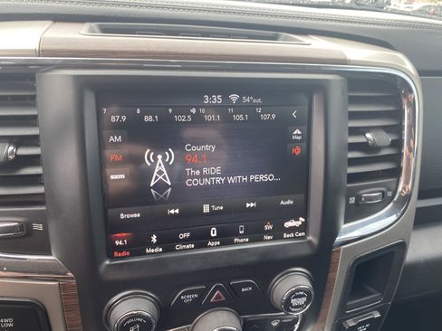 Used 2018 RAM 2500 Laramie w/ Convenience Group image 14