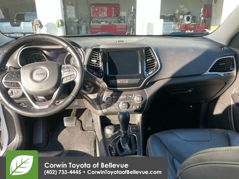 Used 2020 Jeep Cherokee Limited image 11