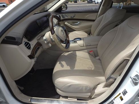 Used 2017 Mercedes-Benz S 550 Sedan image 5