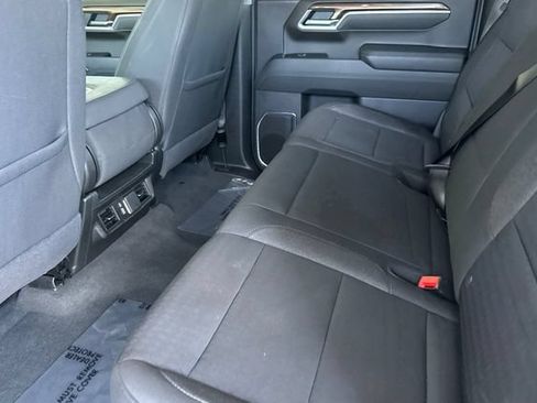 Used 2025 Chevrolet Silverado 1500 LT AWD/4WD image 14