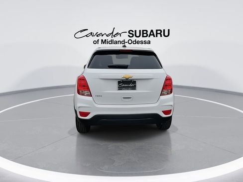 Used 2022 Chevrolet Trax LS w/ Tint and Cruise Package FWD image 7