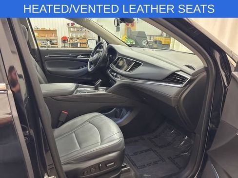 Used 2020 Buick Enclave Premium w/ Sun and Sites Package AWD/4WD image 17