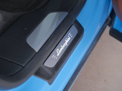 Used 2023 Lamborghini Urus S AWD/4WD image 33