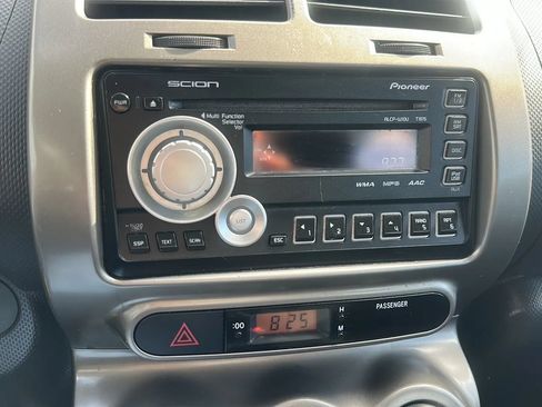 Used 2011 Scion xD FWD image 15