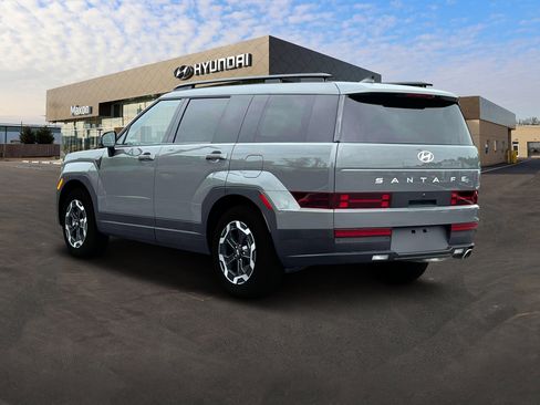Used 2025 Hyundai Santa Fe SEL image 5