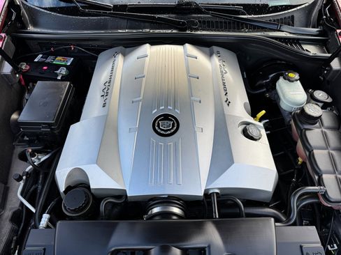 Used 2005 Cadillac XLR image 48