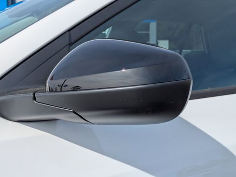 New 2026 Chevrolet Trax LT w/ Midnight Edition image 31