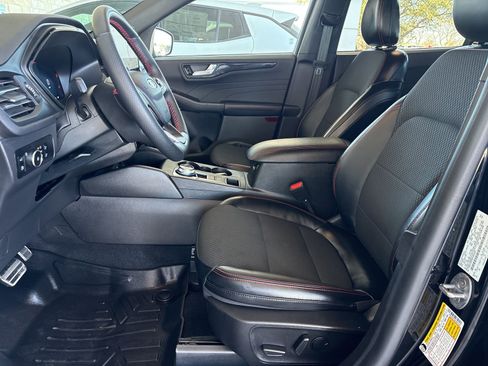 Used 2023 Ford Escape ST-Line Elite image 11