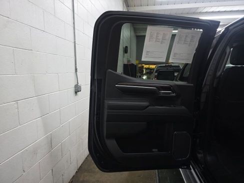 Used 2023 GMC Sierra 1500 SLT w/ SLT Premium Package image 14