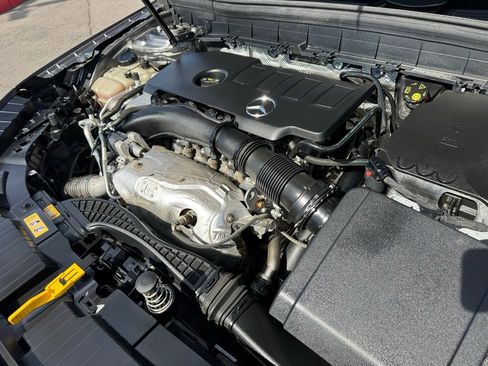 Certified 2022 Mercedes-Benz GLB 250 4MATIC w/ Premium Package Lite image 27