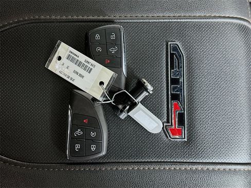 Used 2024 GMC Sierra 3500 AT4 w/ AT4 Premium Plus Package image 35