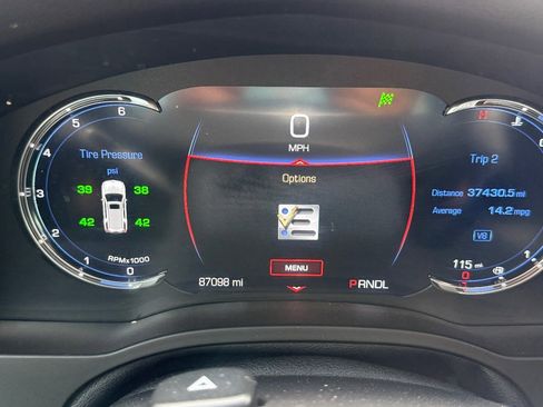 Used 2019 Cadillac Escalade Premium Luxury AWD/4WD image 29