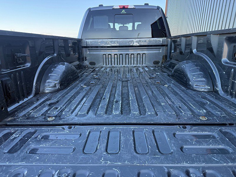 Used 2022 Ford F350 XLT w/ Black Appearance Package AWD/4WD image 12