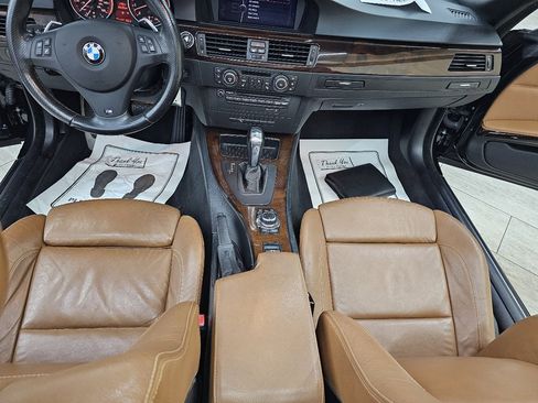 Used 2011 BMW 335i Convertible w/ M Sport Pkg image 27