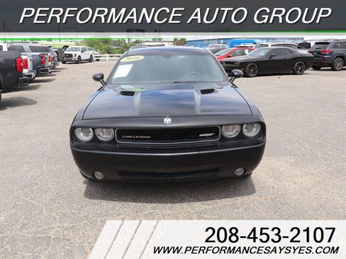 Used 2010 Dodge Challenger SRT8 w/ SRT Option Group II RWD image 2