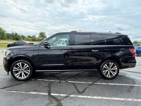 Used 2020 Ford Expedition Max Limited w/ Equipment Group 302A AWD/4WD image 2