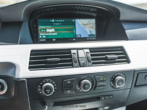 Used 2006 BMW M5 image 24