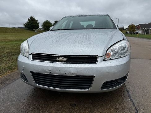 Used 2011 Chevrolet Impala LT image 3
