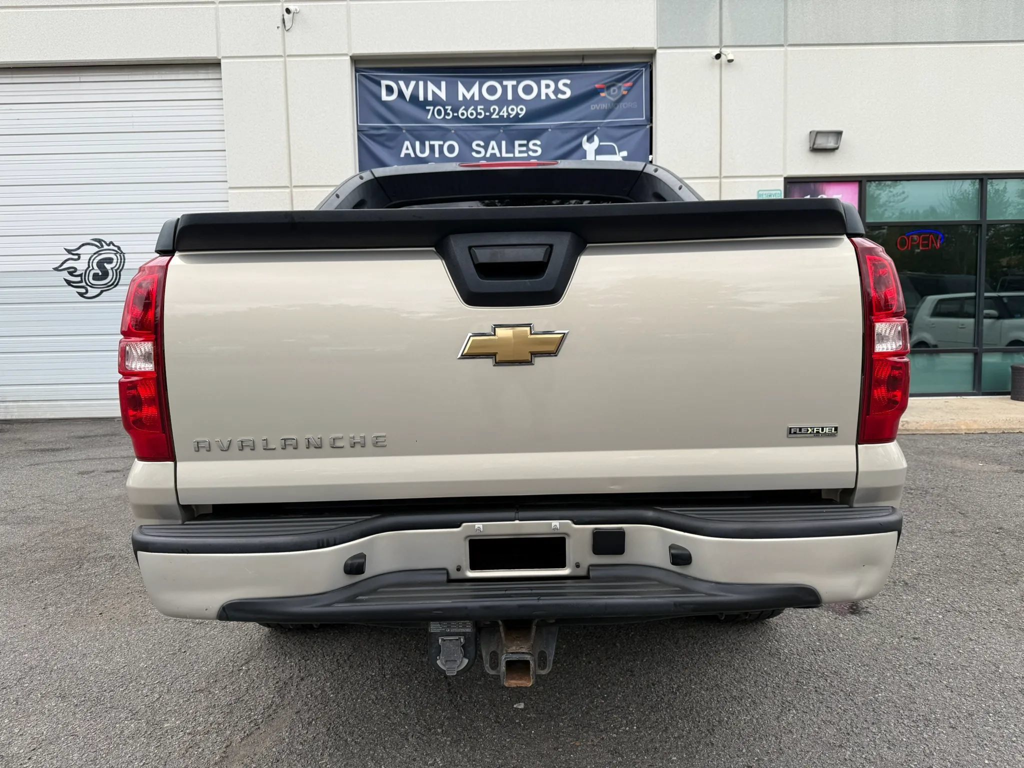 Used 2008 Chevrolet Avalanche LT AWD/4WD image 13