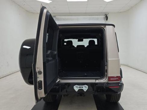 Used 2021 Mercedes-Benz G 550 w/ Exclusive Interior Package image 6