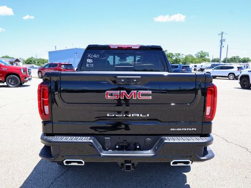 New 2026 GMC Sierra 1500 Denali w/ Denali Reserve Package AWD/4WD image 4