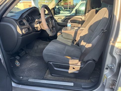 Used 2007 Chevrolet Tahoe LS RWD image 8