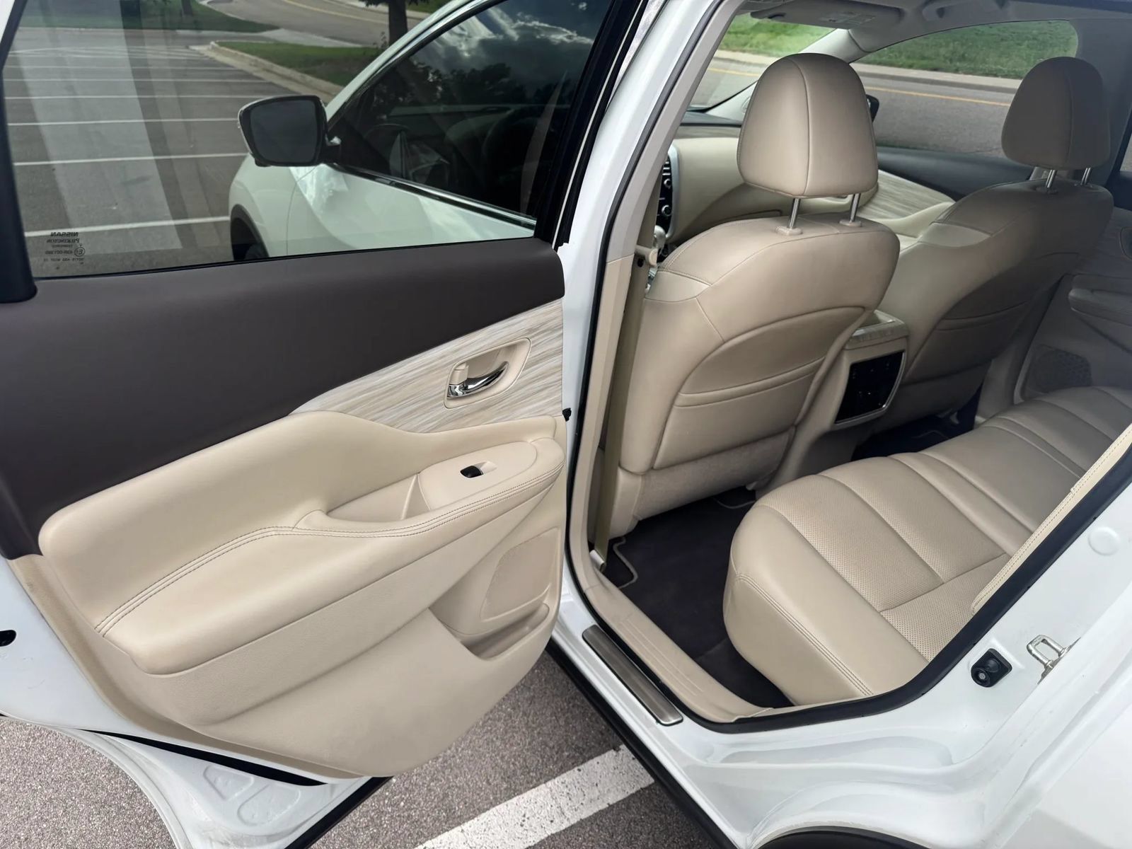 Used 2016 Nissan Murano Platinum AWD/4WD image 9