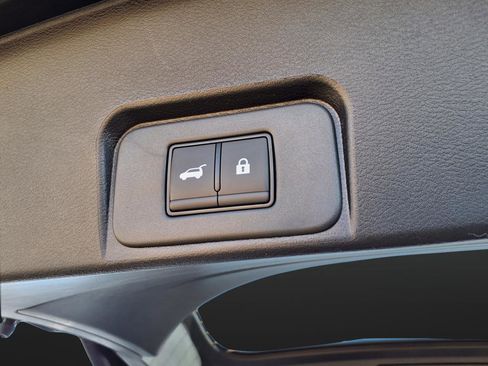 New 2026 Nissan Rogue SV AWD/4WD image 32