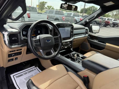 Used 2021 Ford F150 Lariat image 6