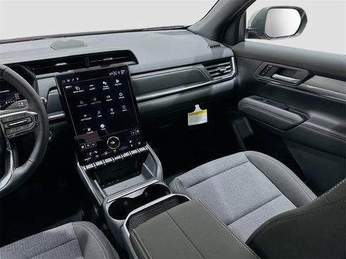 New 2026 GMC Terrain Elevation image 24