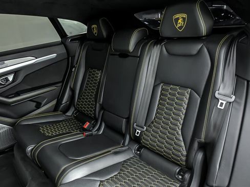 Used 2019 Lamborghini Urus AWD/4WD image 20
