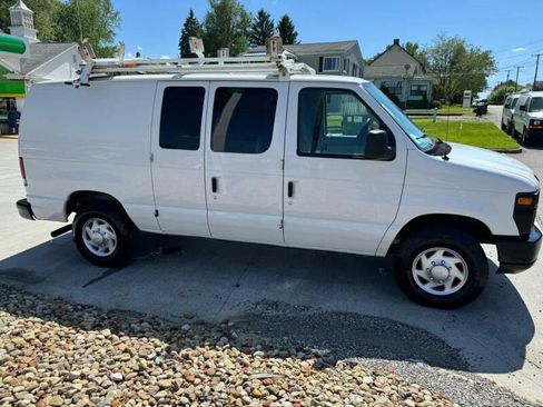 Used 2014 Ford E-250 and Econoline 250 w/ Power Group RWD image 6
