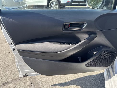 Used 2024 Toyota Corolla LE FWD image 6