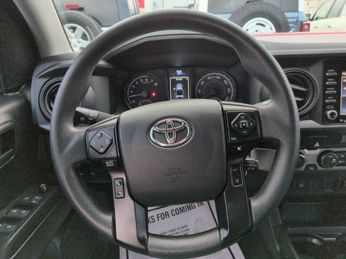 Used 2022 Toyota Tacoma SR AWD/4WD image 14
