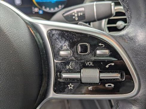 Used 2021 Mercedes-Benz GLC 300 GLC 300 image 16